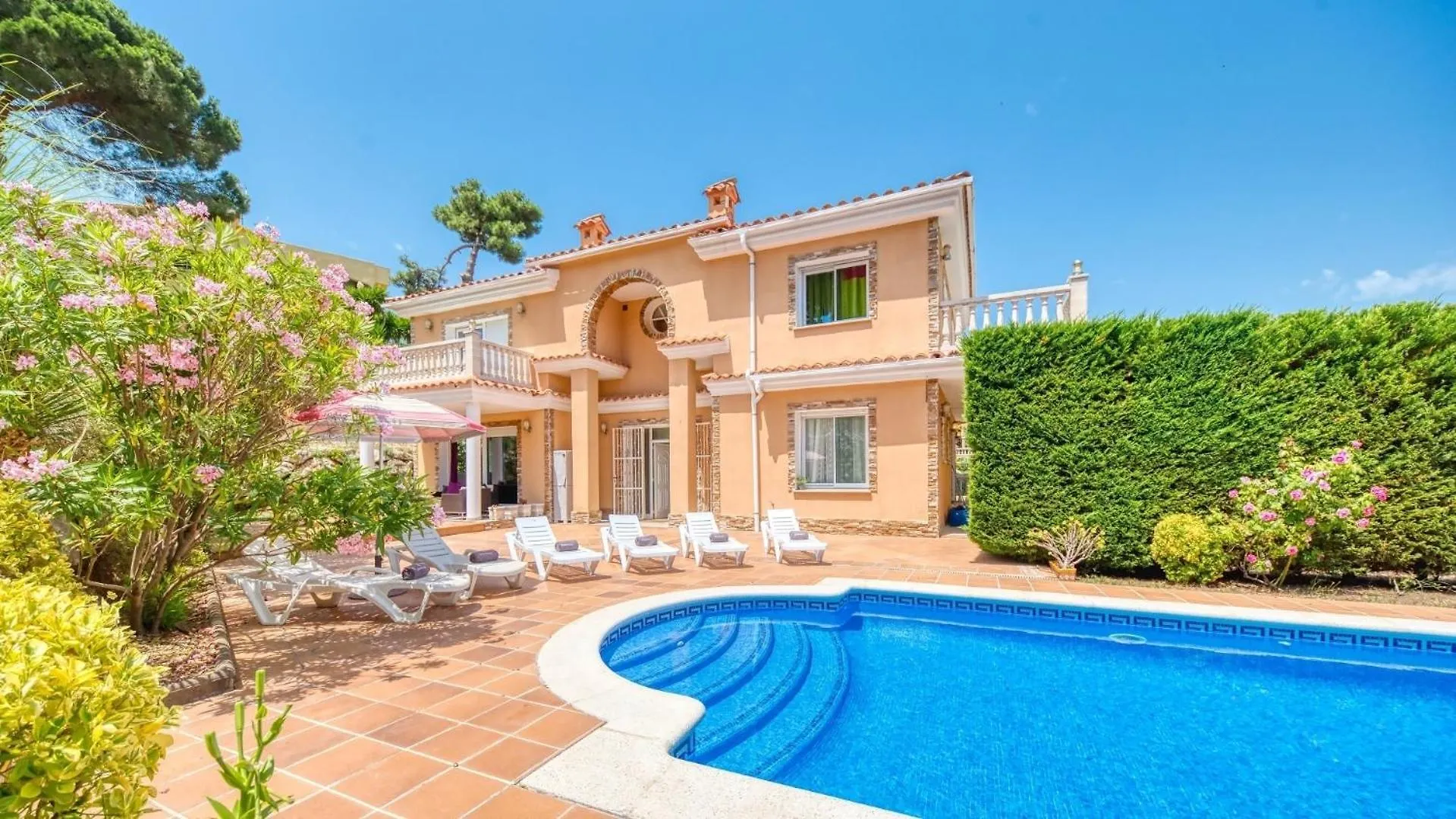 Costacabana - Villa Primavera Lloret de Mar Spain